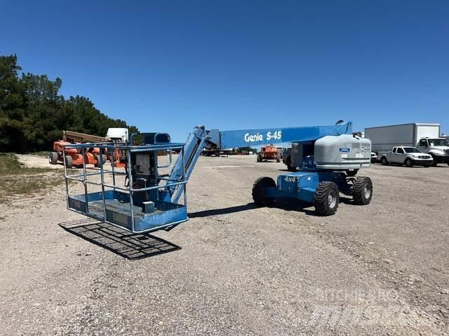 Genie S-45 Muu