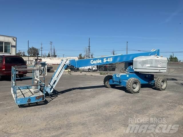 Genie S-45 Muu