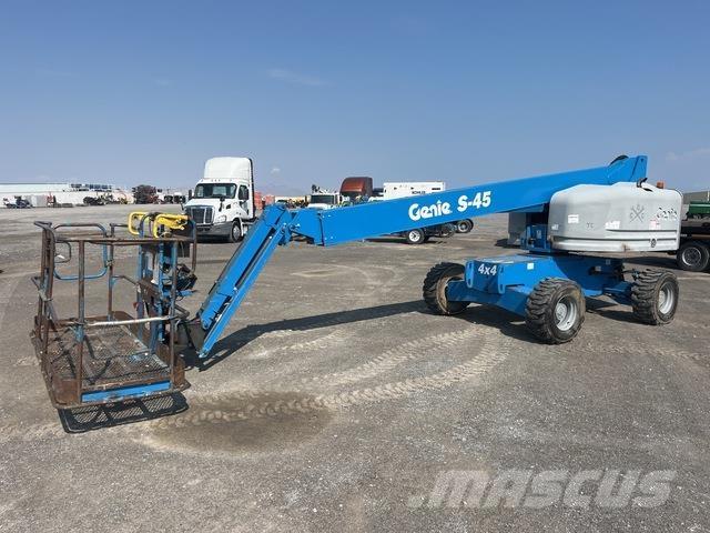 Genie S-45 Teleskoop poomtõstukid