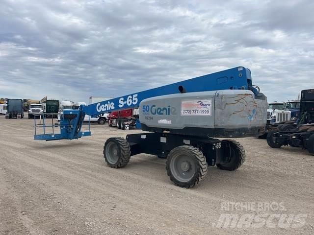 Genie S-65 Muu