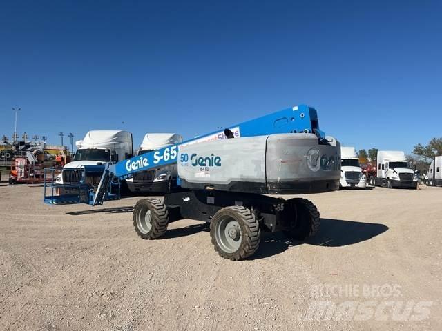 Genie S-65 Muu