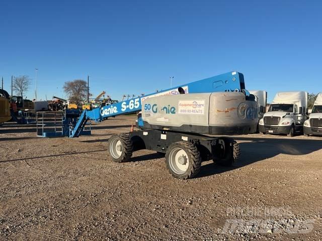 Genie S-65 Muu