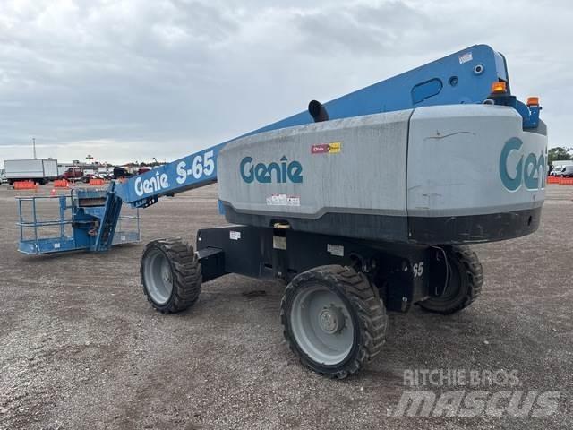 Genie S-65 Muu