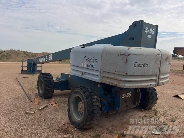 Genie S-85 Muu