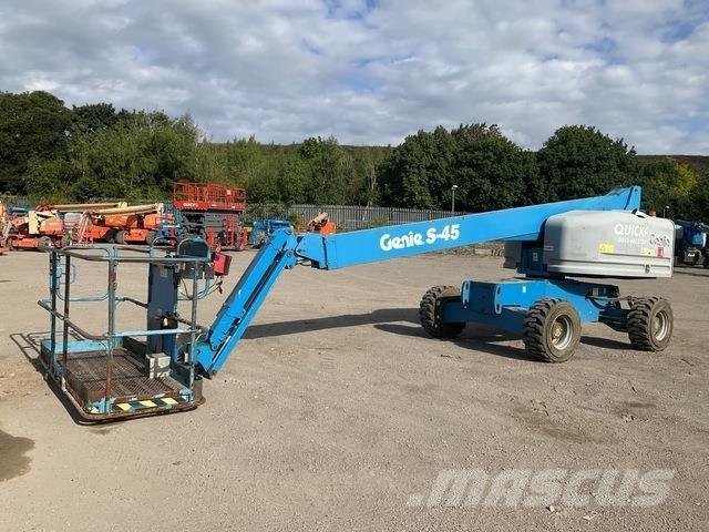 Genie S45 Teleskoop poomtõstukid