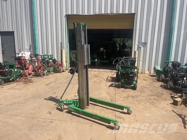 Genie SLA-10 Vintsid, telfrid ja materjaliliftid