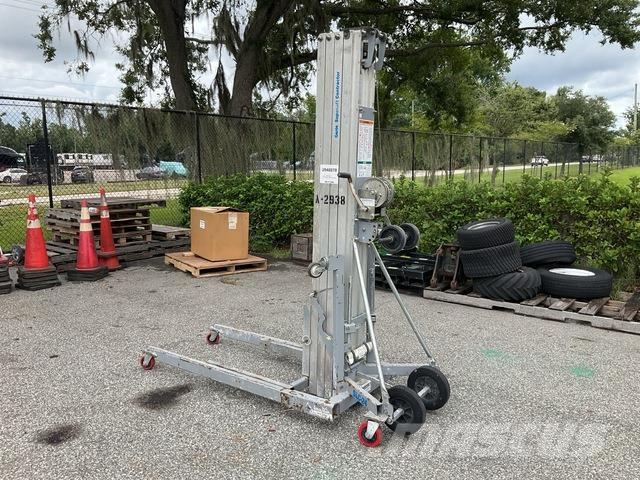 Genie SLC24 Vintsid, telfrid ja materjaliliftid