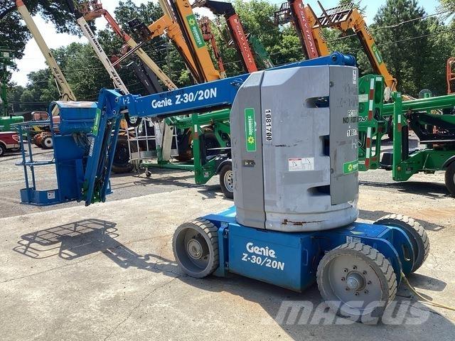 Genie Z-30/20N Iseliikuvad poomtõstukid