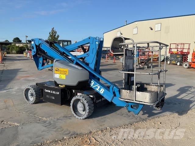 Genie Z-33/18 Iseliikuvad poomtõstukid