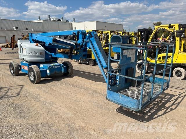 Genie Z-45/25J Iseliikuvad poomtõstukid