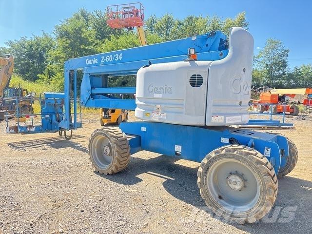 Genie Z60/34 Iseliikuvad poomtõstukid