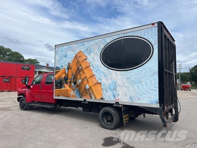 GMC C5500 Furgoonautod