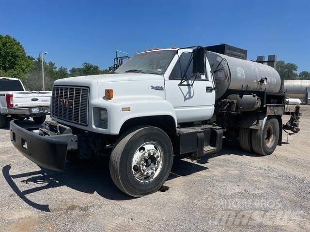 GMC C6500 Betooniveokid