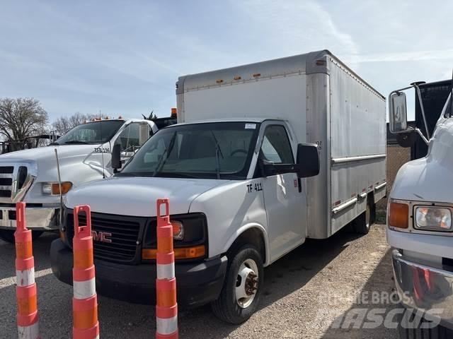 GMC Savana Furgoonautod