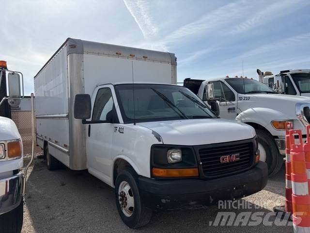 GMC Savana Furgoonautod
