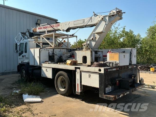 GMC T7500 Auto korvtõstukid
