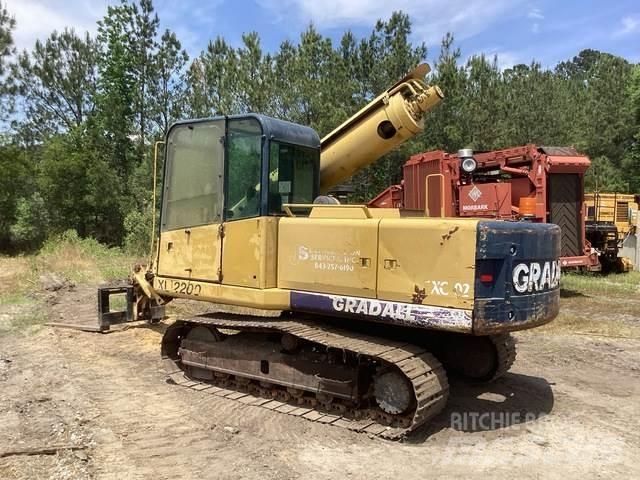 Gradall XL2200 Roomikekskavaatorid