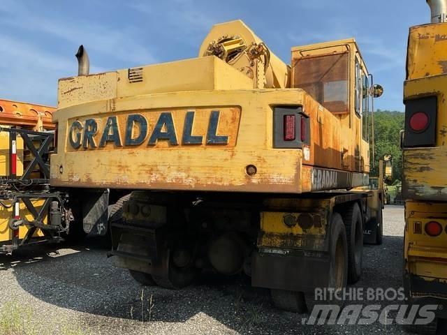 Gradall XL4100 Ratasekskavaatorid