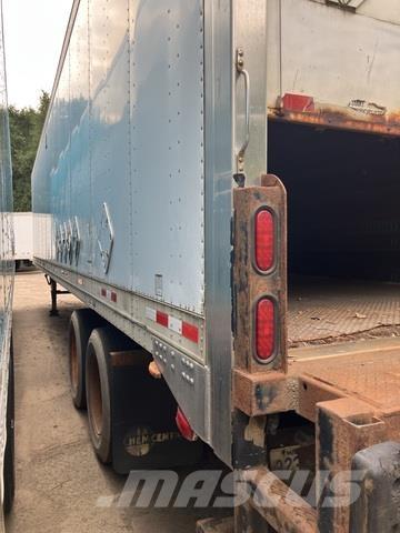 Great Dane  Furgoonhaagised