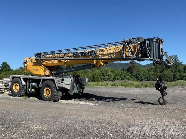 Grove RT9130E Raske maastiku tõstukid