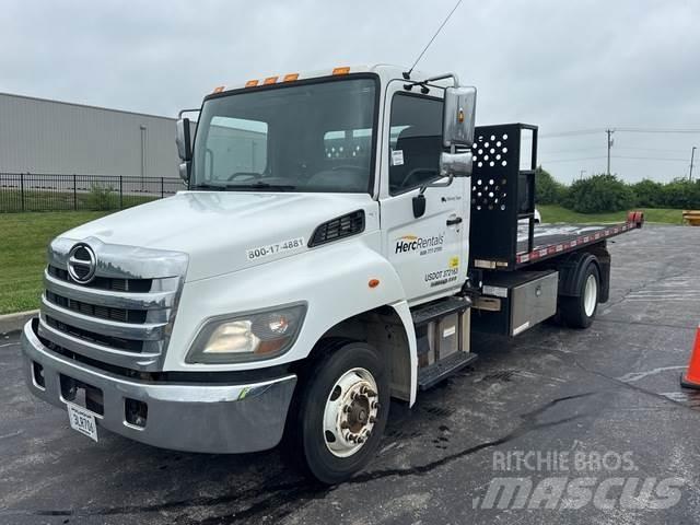 Hino 258ALP Puksiirid