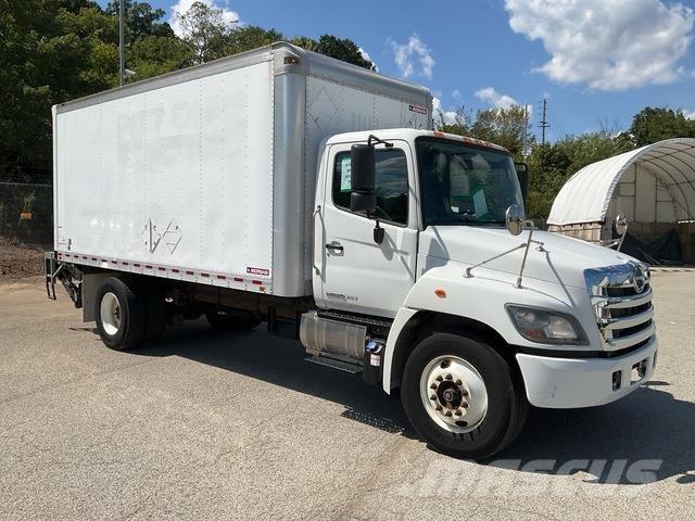 Hino 338 Furgoonautod