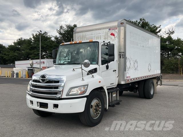 Hino 338 Furgoonautod