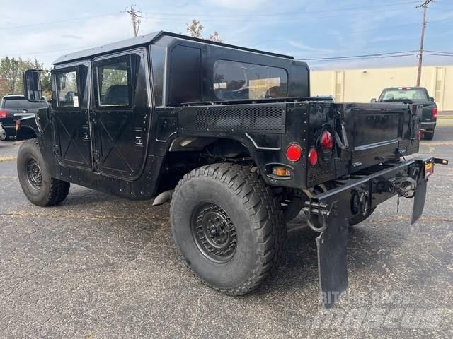 Hummer M11 Madelkaubikud