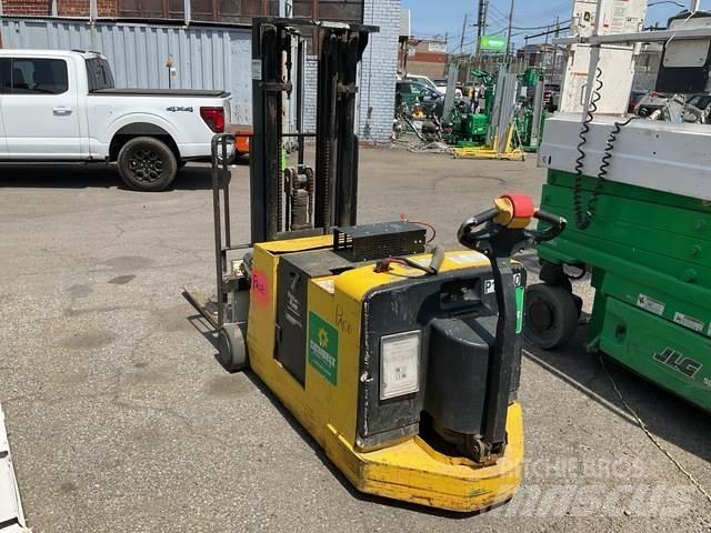 Hyster W30ZC Platvormiga virnastajad