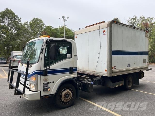 Isuzu NQR Furgoonautod