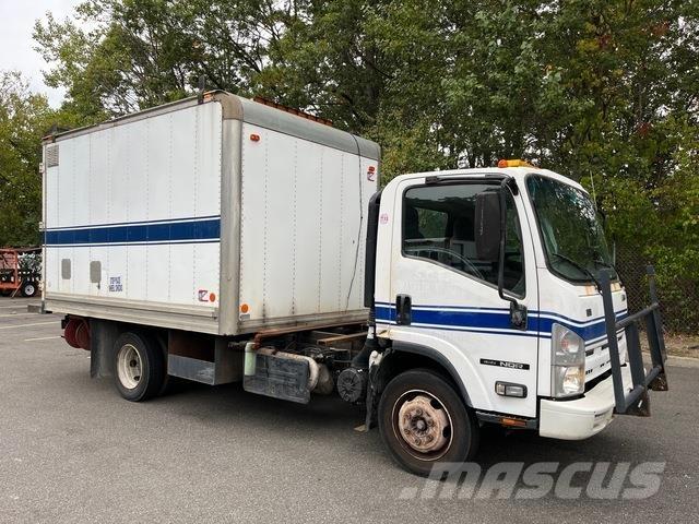 Isuzu NQR Furgoonautod