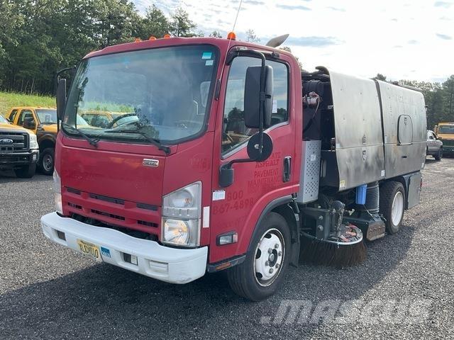 Isuzu NRR Tänavapuhastusveokid