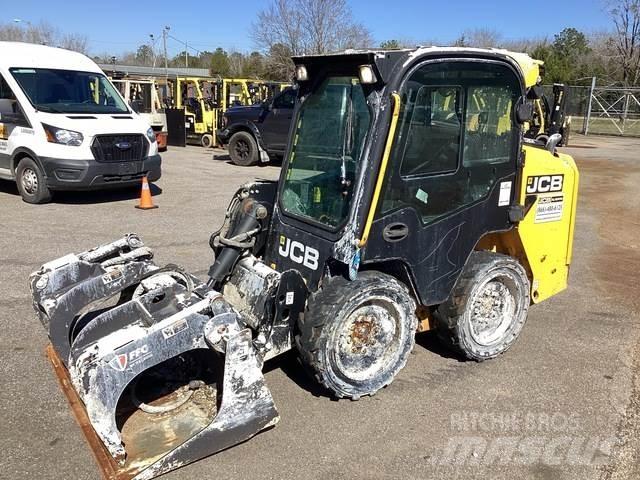 JCB 155 Kompaktlaadurid