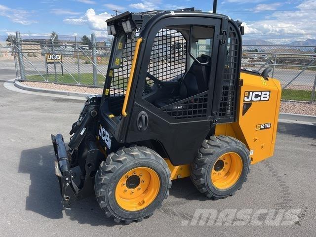 JCB 215 Kompaktlaadurid