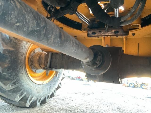 JCB 3STH-2S5 Väikekallurid
