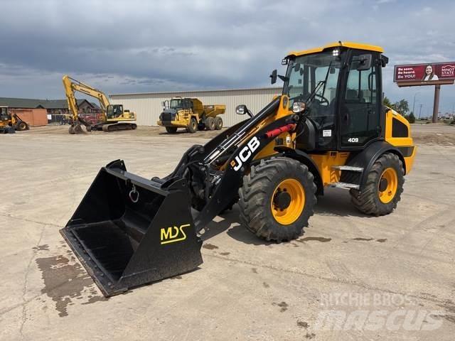 JCB 409 Rataslaadurid