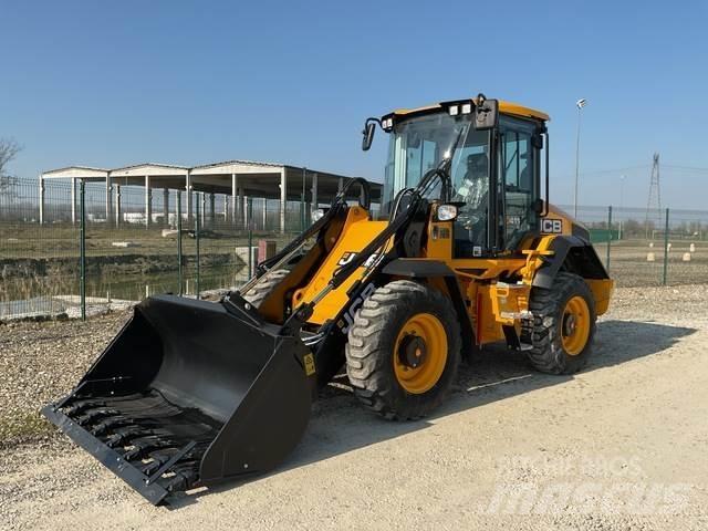 JCB 411 S5 HT Rataslaadurid