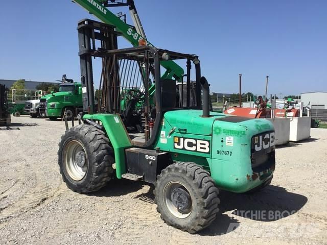 JCB 940 Maastikutõstukid