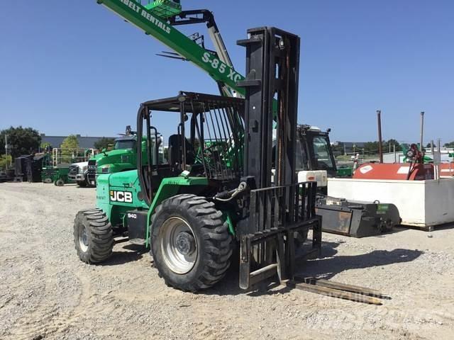 JCB 940 Maastikutõstukid