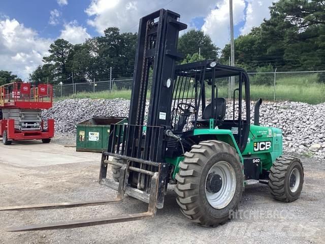 JCB 940 Maastikutõstukid