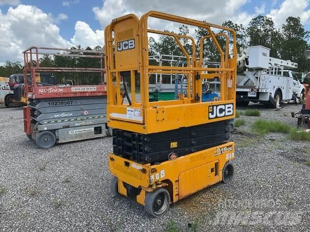JCB S1930E Käärtõstukid