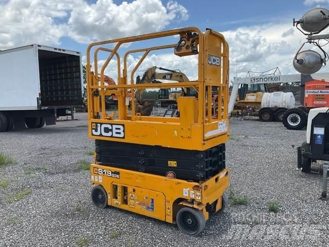 JCB S1930E Käärtõstukid