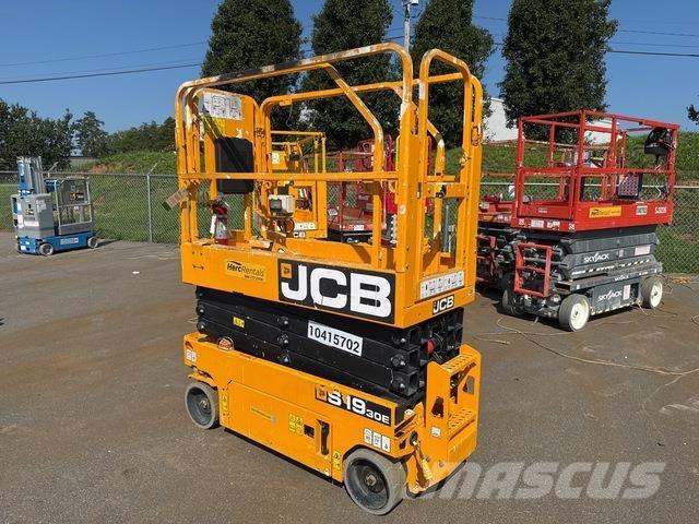 JCB S1930E Käärtõstukid