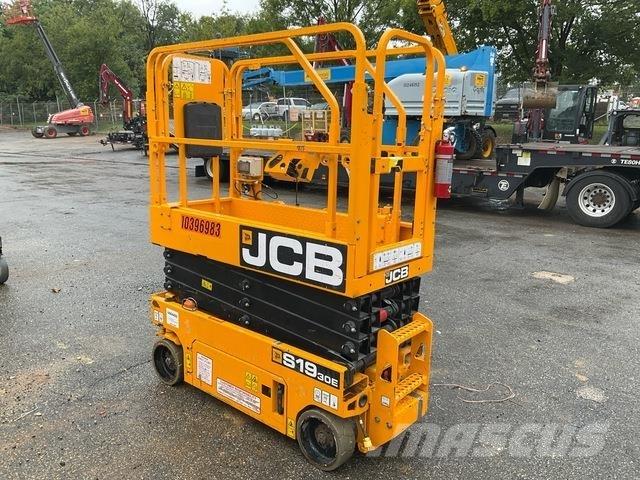 JCB S1930E Käärtõstukid