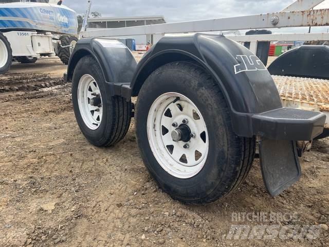 JLG  Autotreilerid