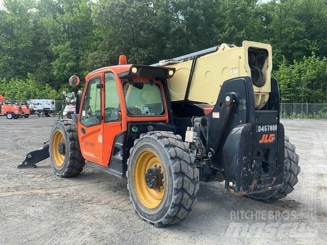 JLG 1055 Teleskooplaadurid