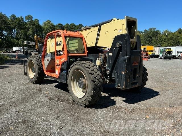 JLG 1055 Teleskooplaadurid