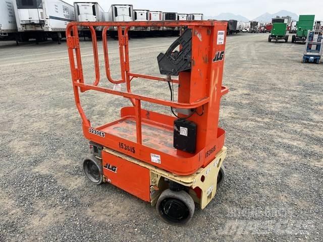 JLG 1230ES Vertikaalsed mast tõstukid