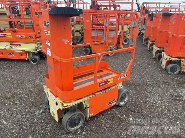 JLG 1230ES Vertikaalsed mast tõstukid