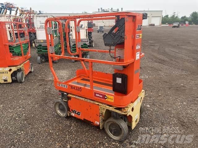 JLG 1230ES Vertikaalsed mast tõstukid